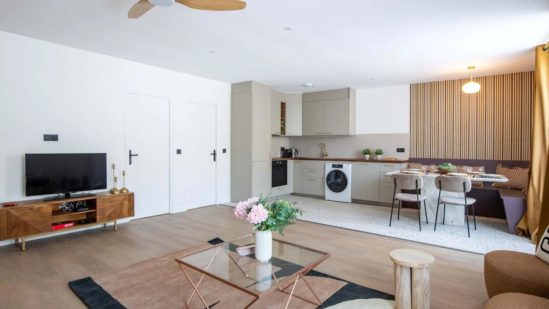 Apartment New- 8 Pers Devant Le Parc De La Villette Paris